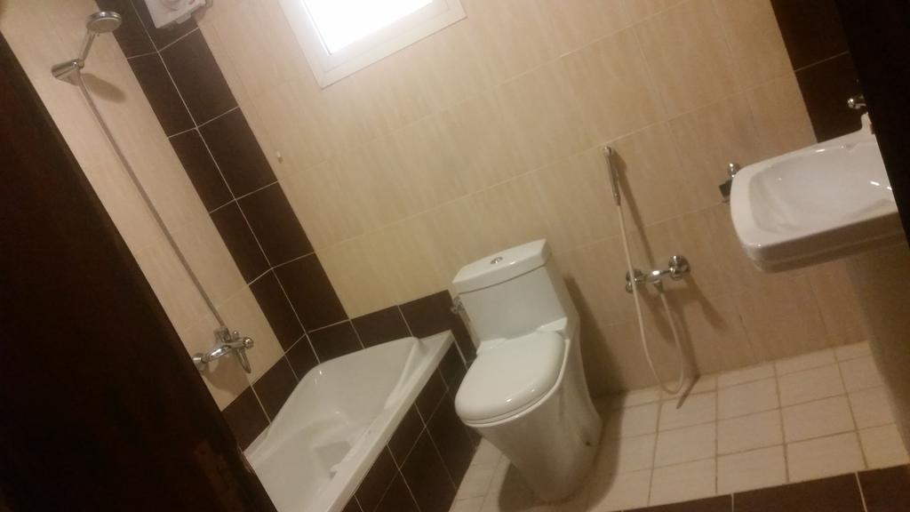Aparthotel Fakhamat Al Orjoana & Suites *